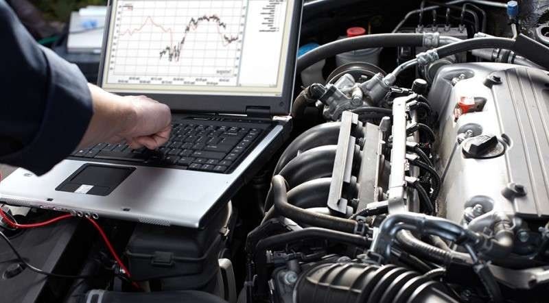 روشن شدن چراغ چک خودرو